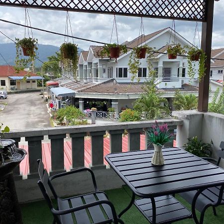Makmur Homestay Тайпинг Екстериор снимка