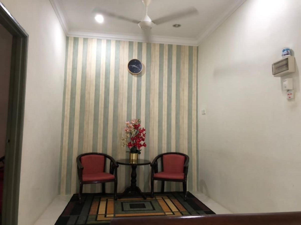 Makmur Homestay Тайпинг Екстериор снимка