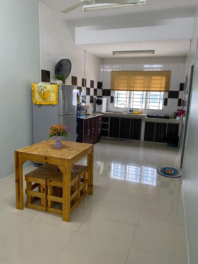 Makmur Homestay Тайпинг Екстериор снимка