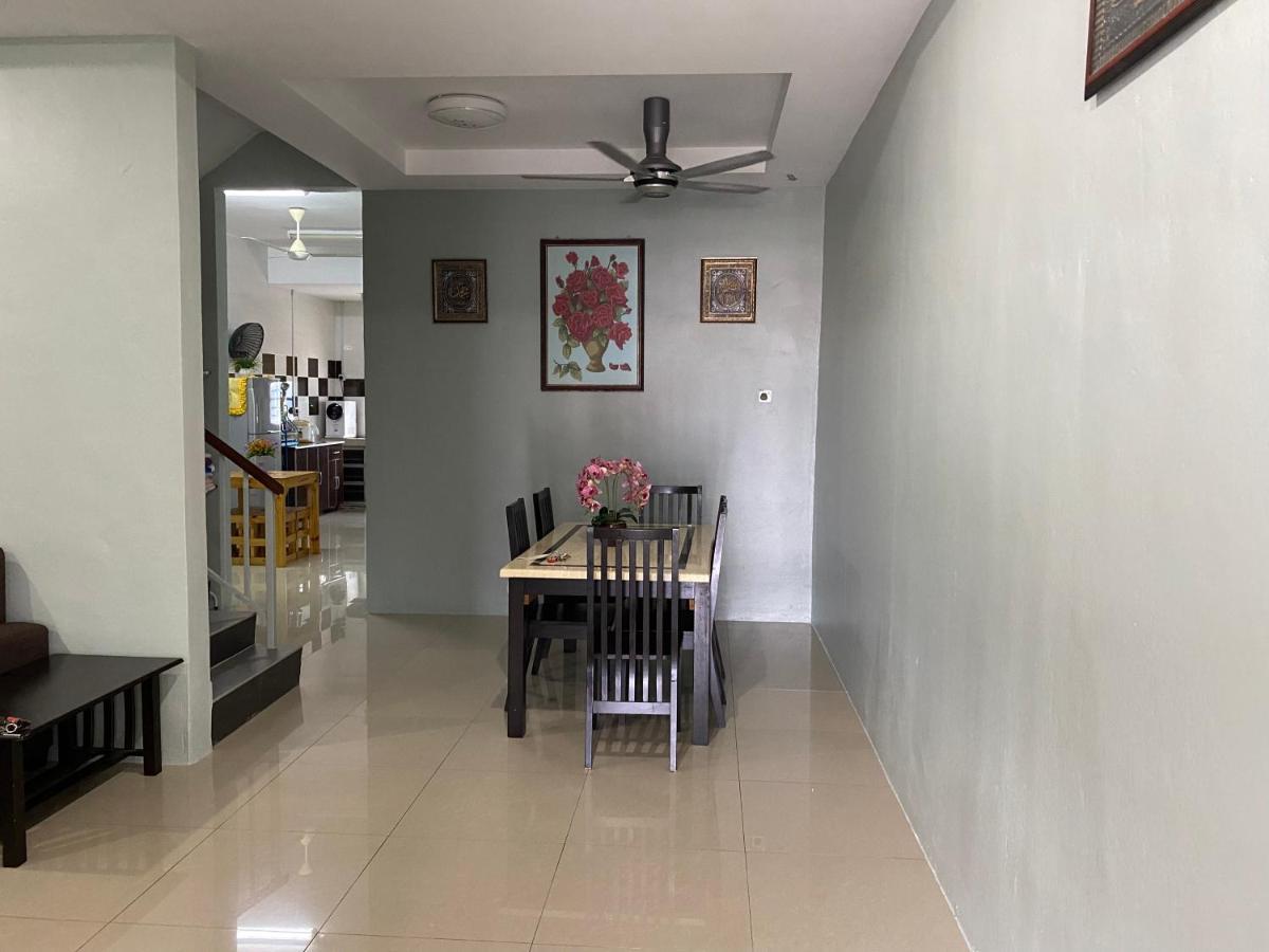 Makmur Homestay Тайпинг Екстериор снимка