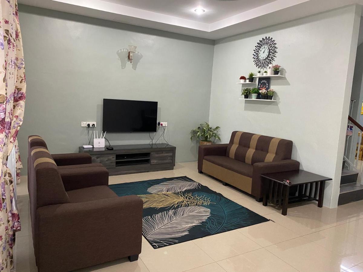 Makmur Homestay Тайпинг Екстериор снимка