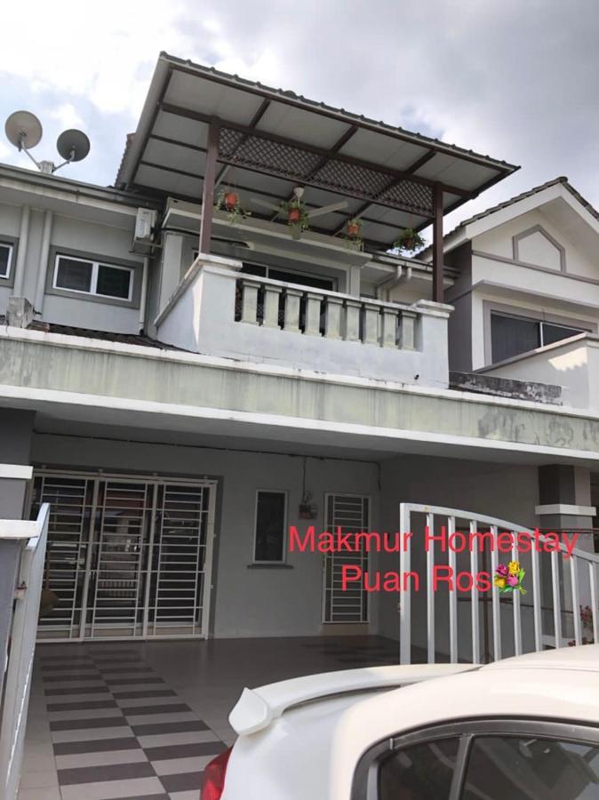 Makmur Homestay Тайпинг Екстериор снимка